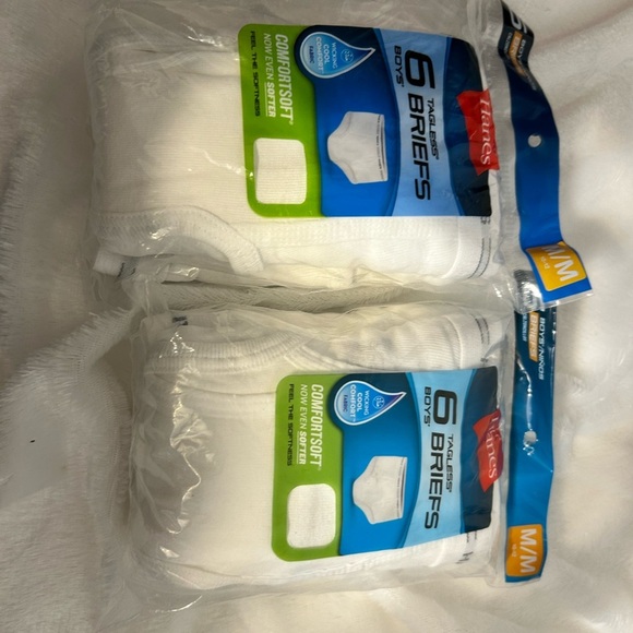 Hanes Boys briefs/underwear medium 10-12 White Briefs 2 -6 Pack New whiteTagless - Picture 1 of 5